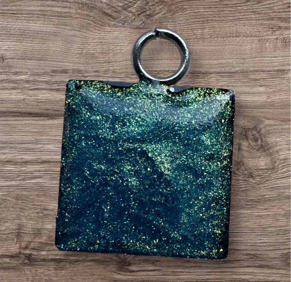 Glittery blue square pendant